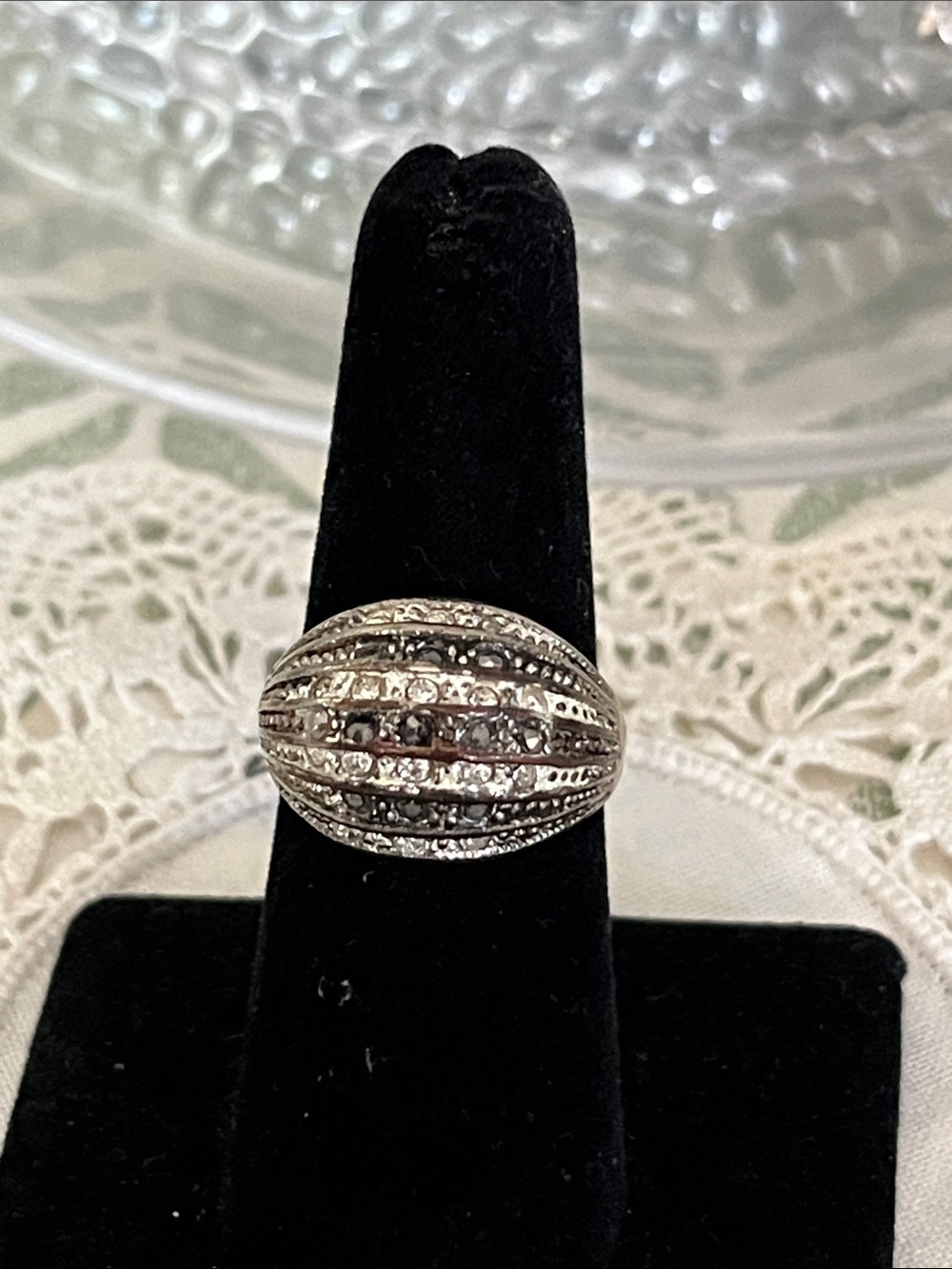Elegant Dome Statement Ring with Black & Clear Crystals – Size 7.75